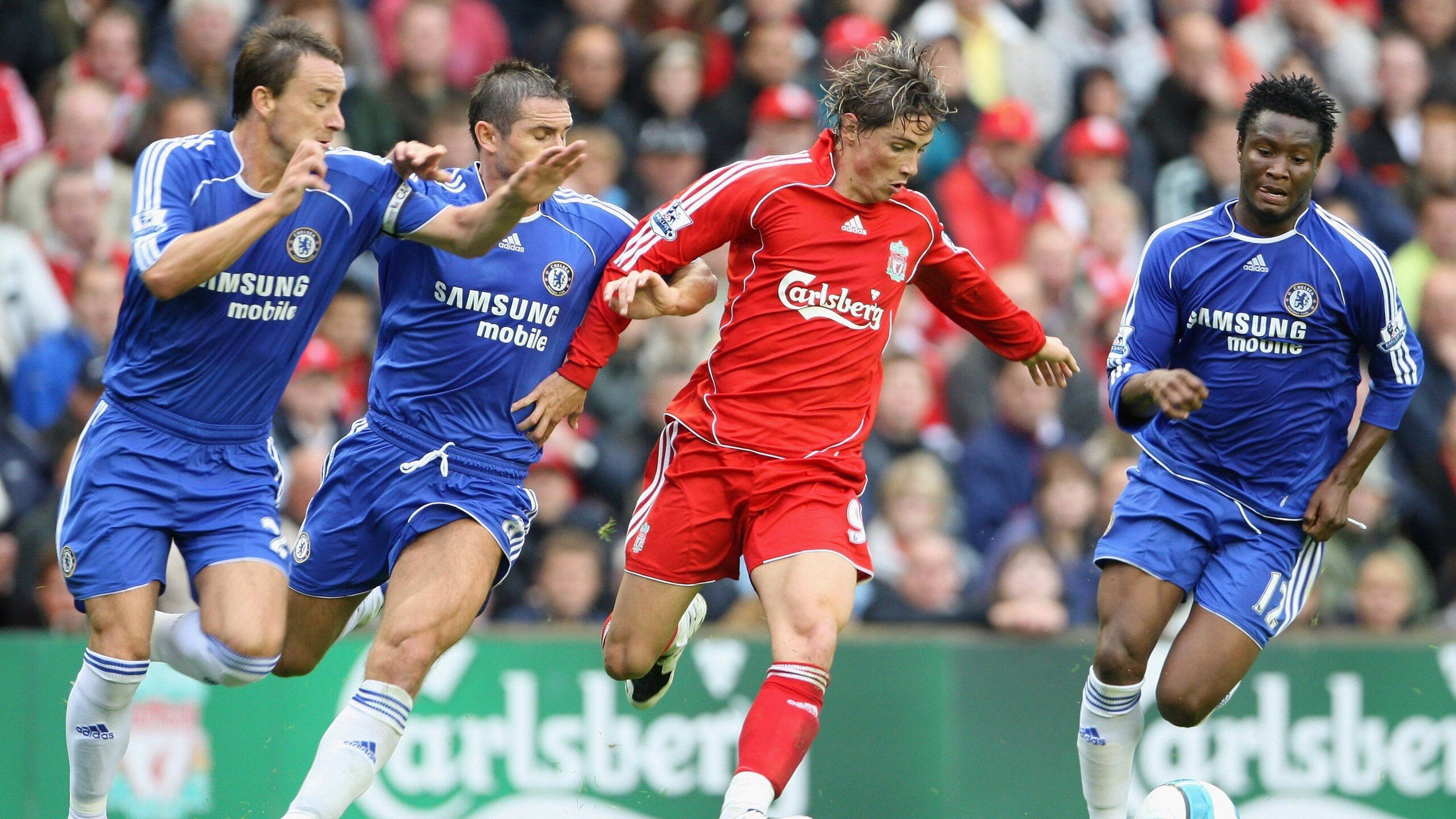 开云官网-F1新赛季揭幕战之夜，班凯罗状态火热，当赛道轰鸣遇上球场风暴